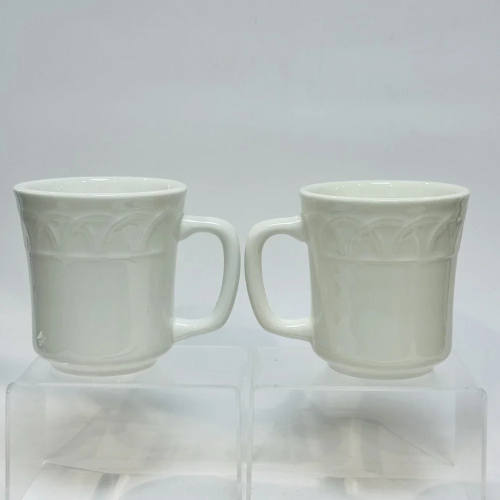 (2)‎ Pier 1 Coffee Cup Mug Set Made in Italy White w Raised Arches Relief